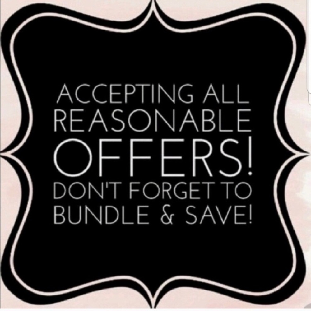 Come and shop my closet! Make offers!!’